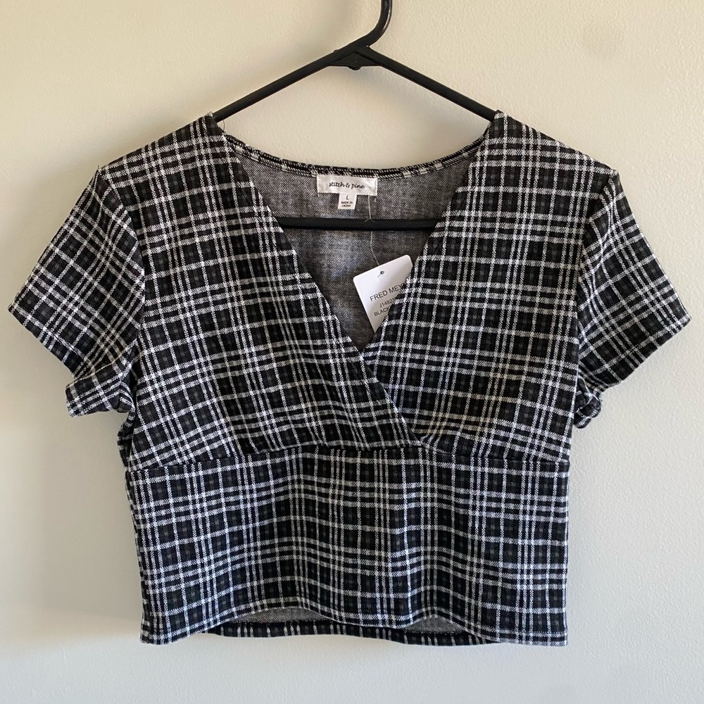 Stitch & Pine Plaid Short Sleeve V-neck Crop Top New with Tags